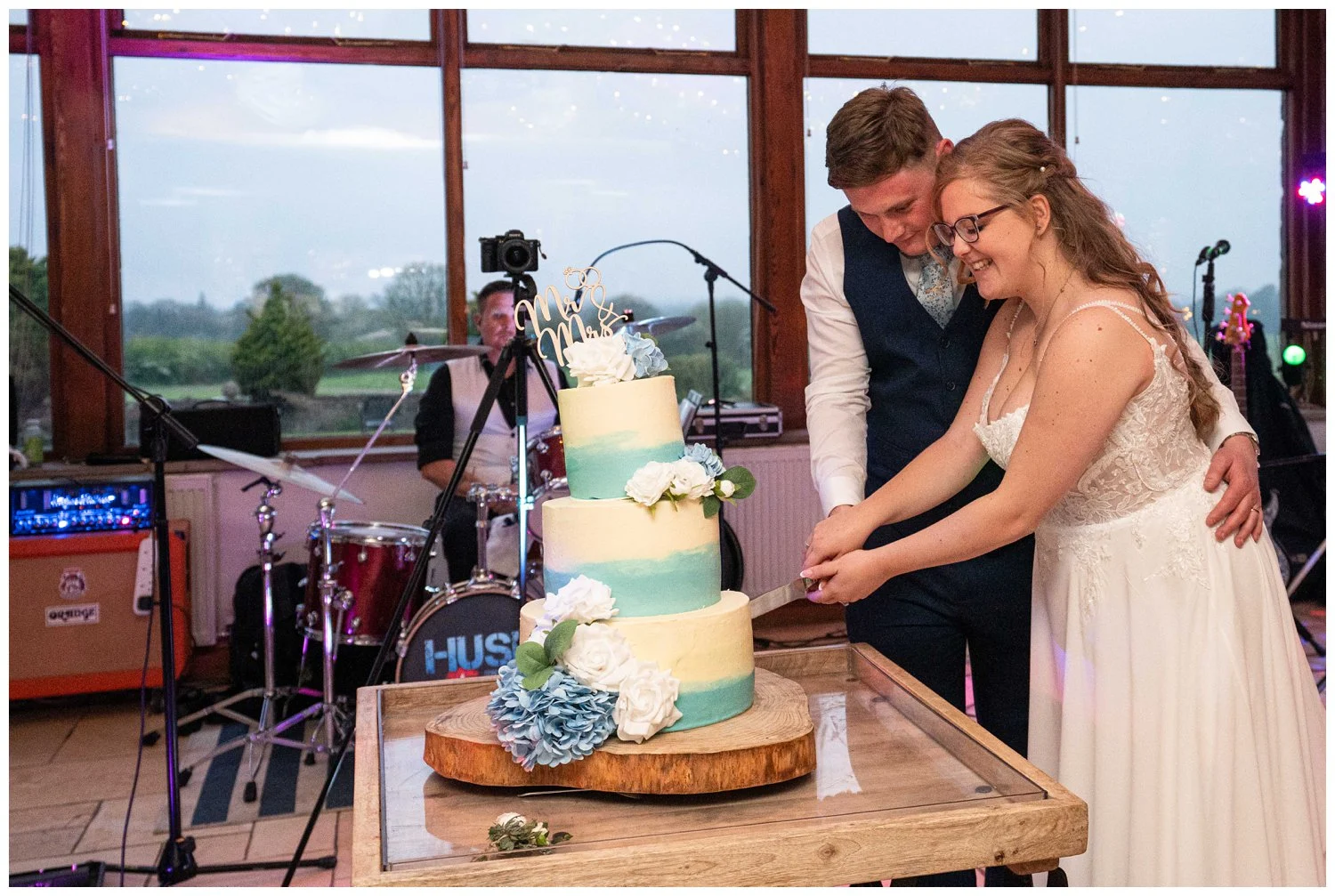 Cake cut